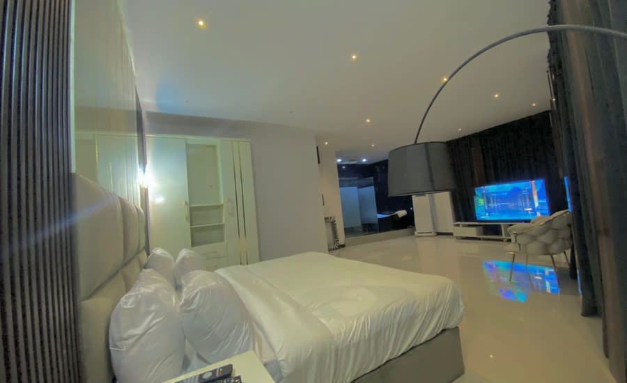 Executive Room 1