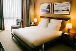 Noble Room 1