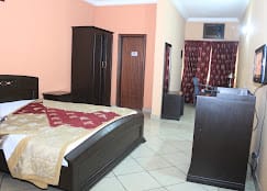 Family Suite 1