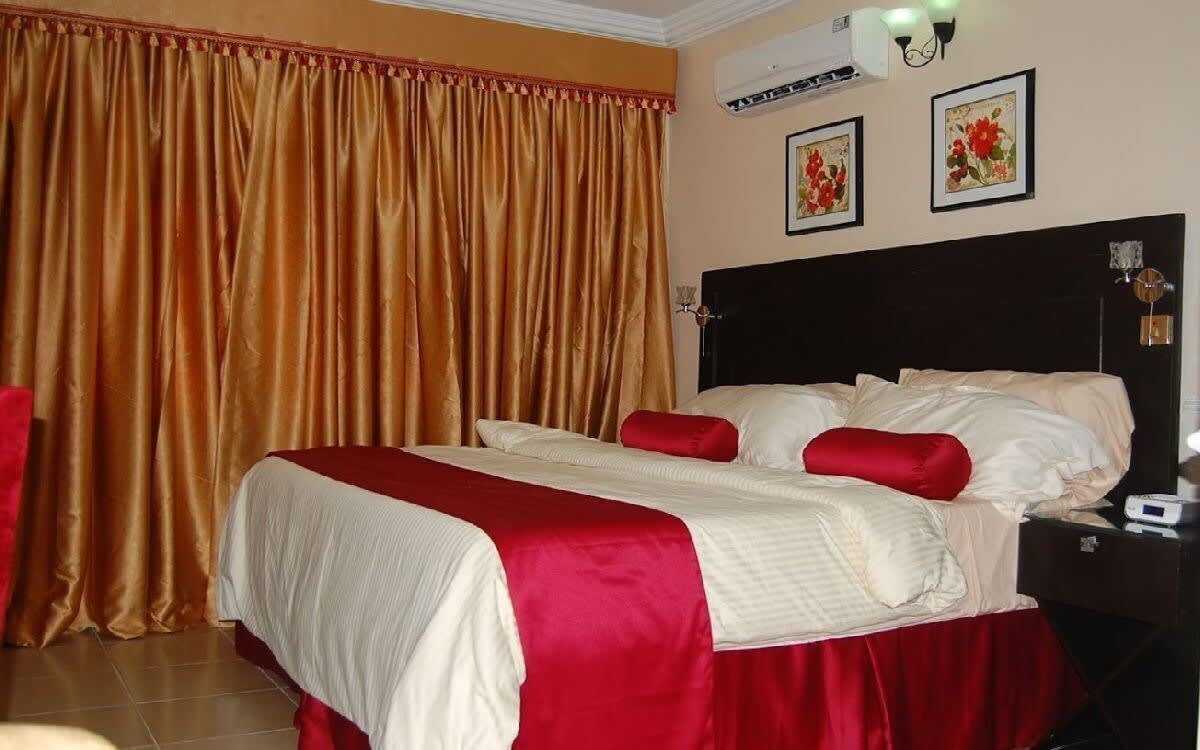 Deluxe with Kitchen 1