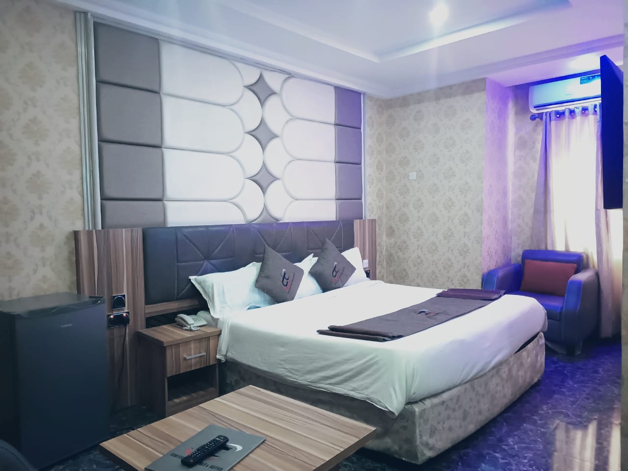 Executive Suite 1