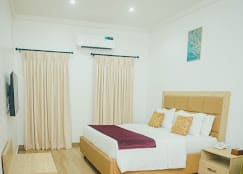 Quest Suite 1