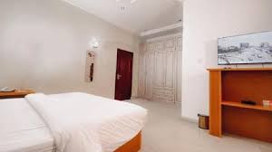 Silver Room 1