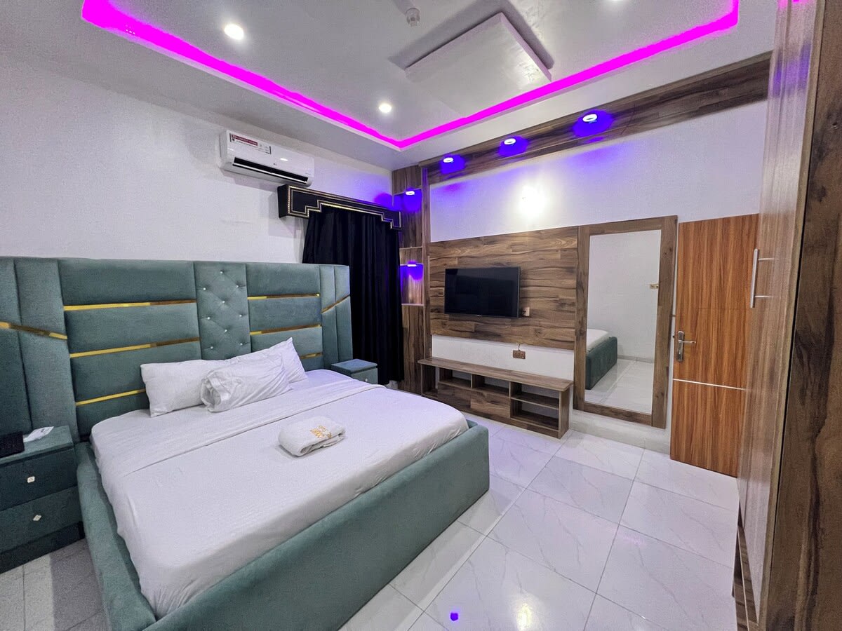 Executive Room 1
