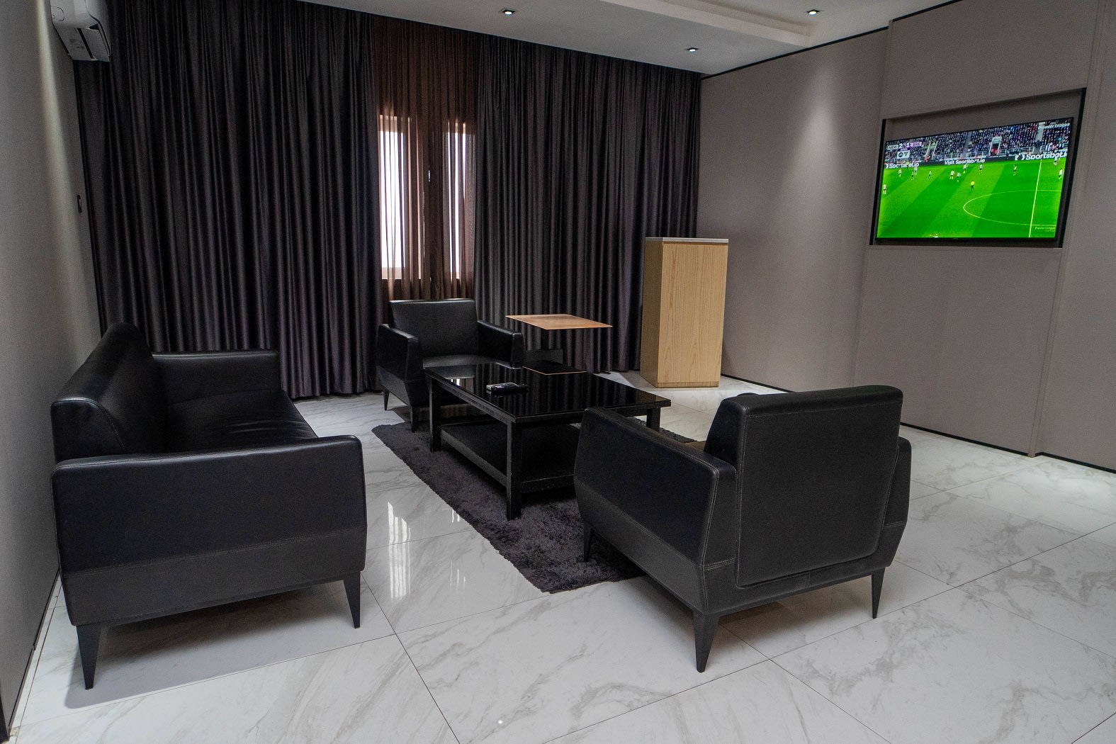 Executive Suite 1