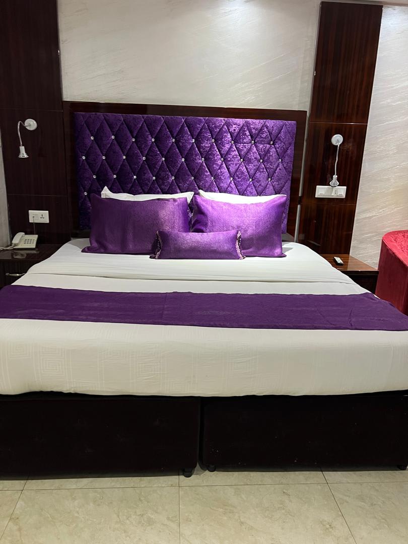 Starview Suite 1