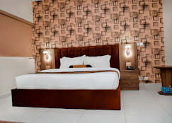 Deluxe Room 1