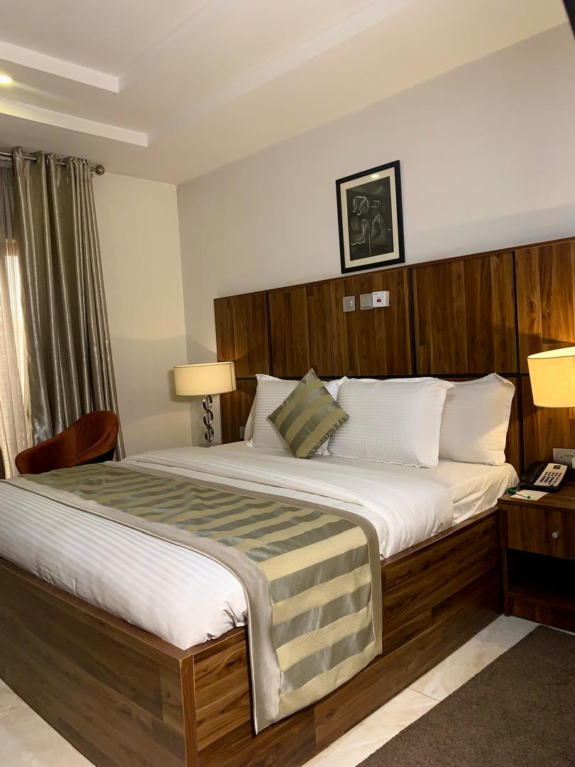 The Executive Deluxe Luxury Room 1