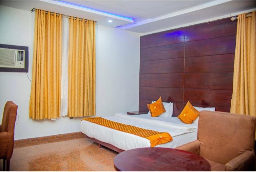 Super Deluxe Room 1