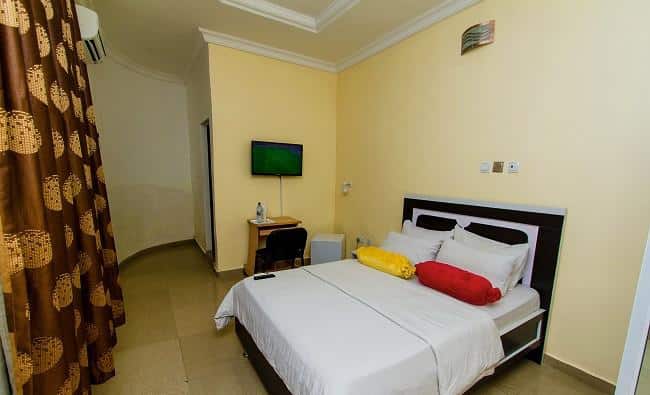 Executive Suite 1