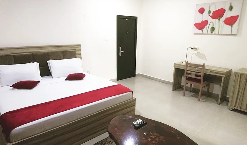 Antirium 2 – Single Double Bed 1