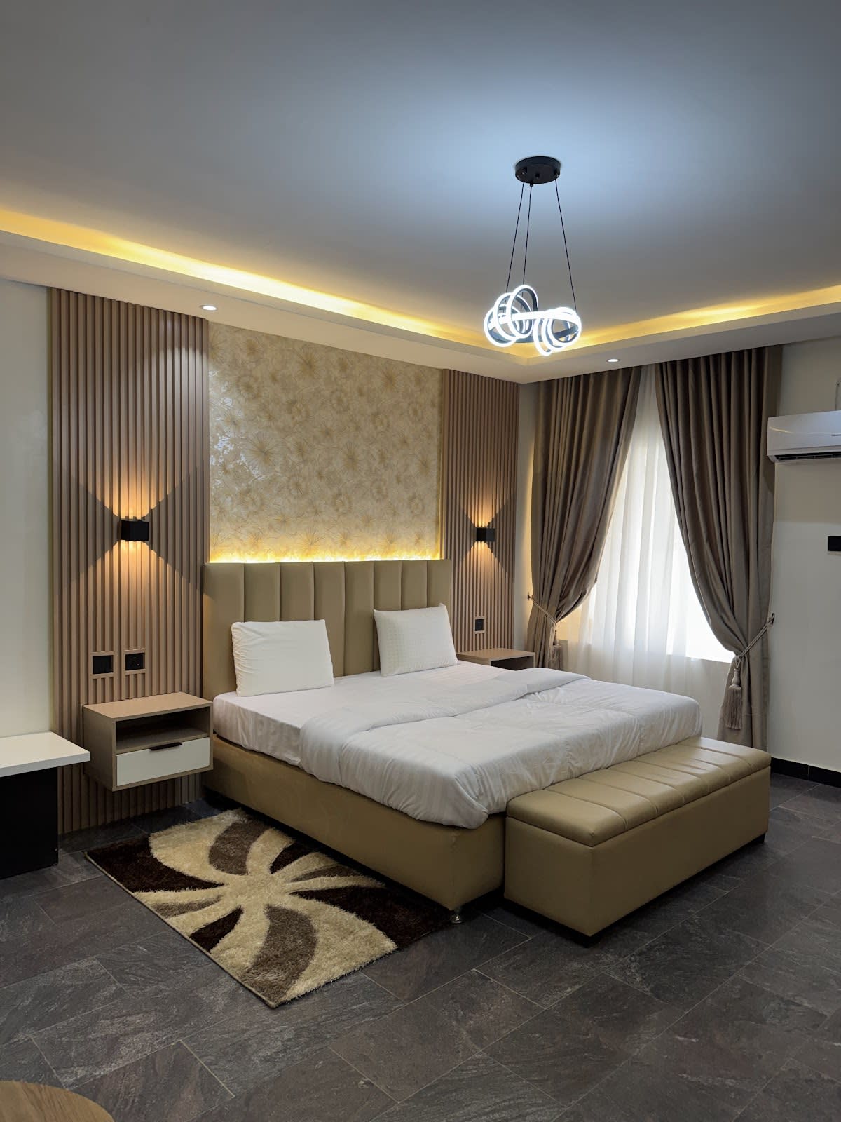 Family Suite 1