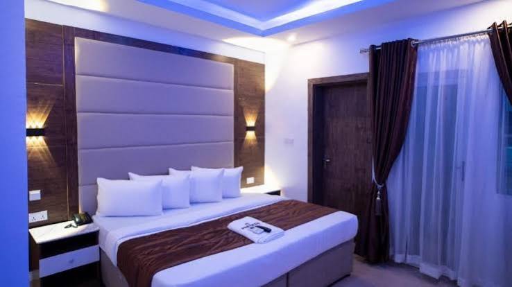 Classic Suites 1