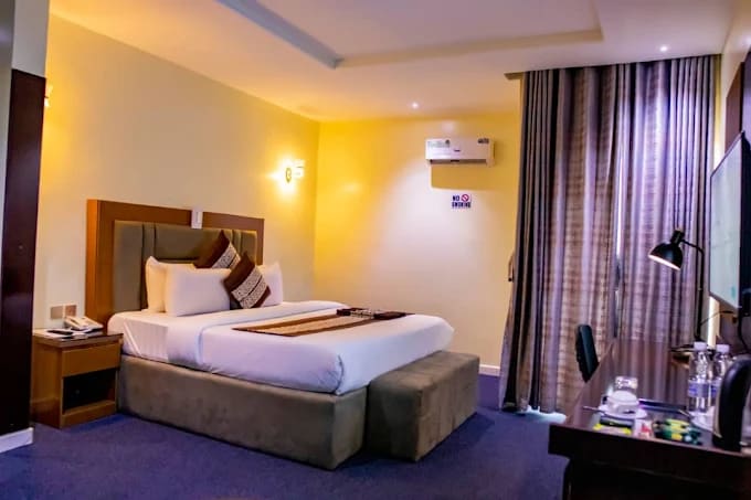 Diamond Suite 1