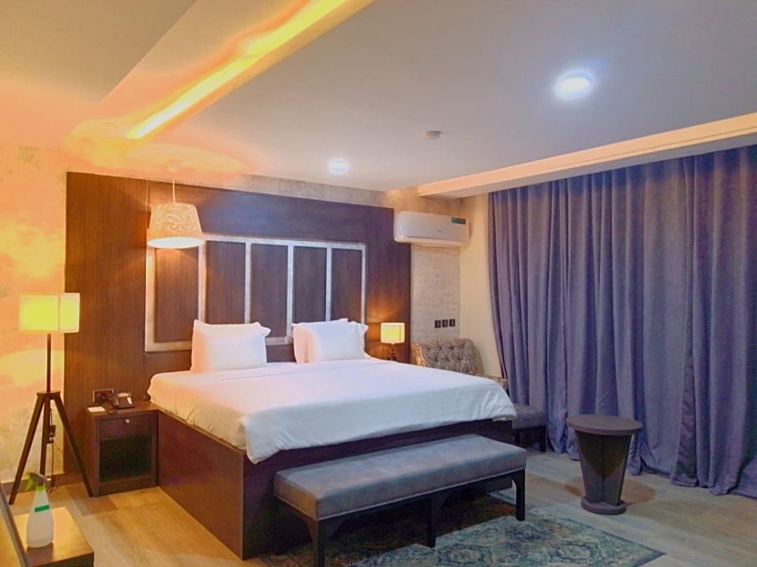 Executive Room 1