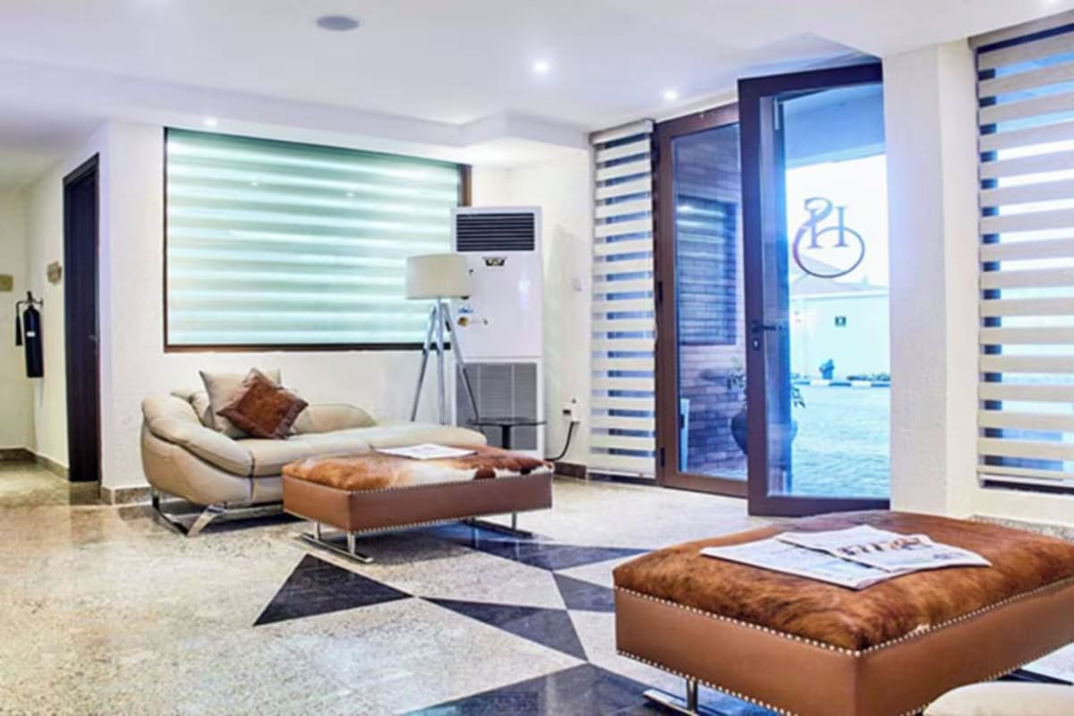 Zina Suites 1