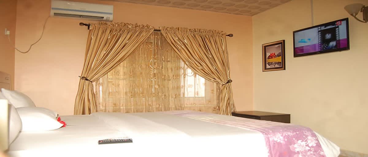 Executive Room 1
