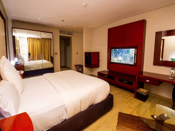 Executive Suite 1