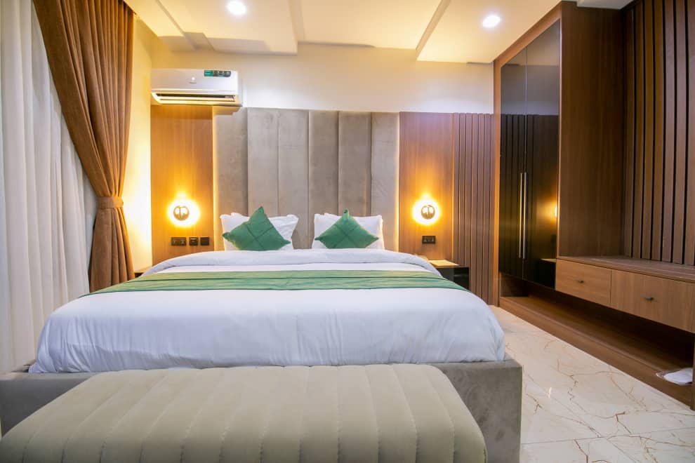 Deluxe Room 1