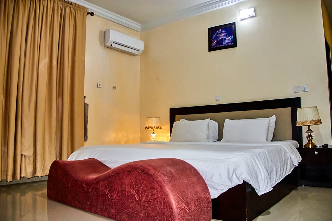 Emperor Suite 1