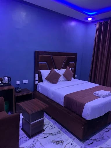 Deluxe Room 1