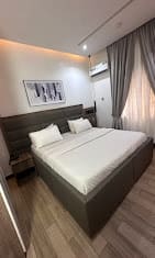Super Deluxe (with Kitchen) 1