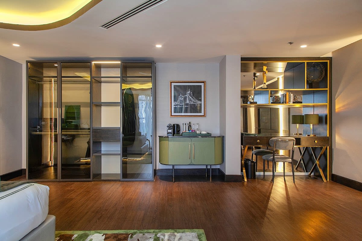 Family Suite 1