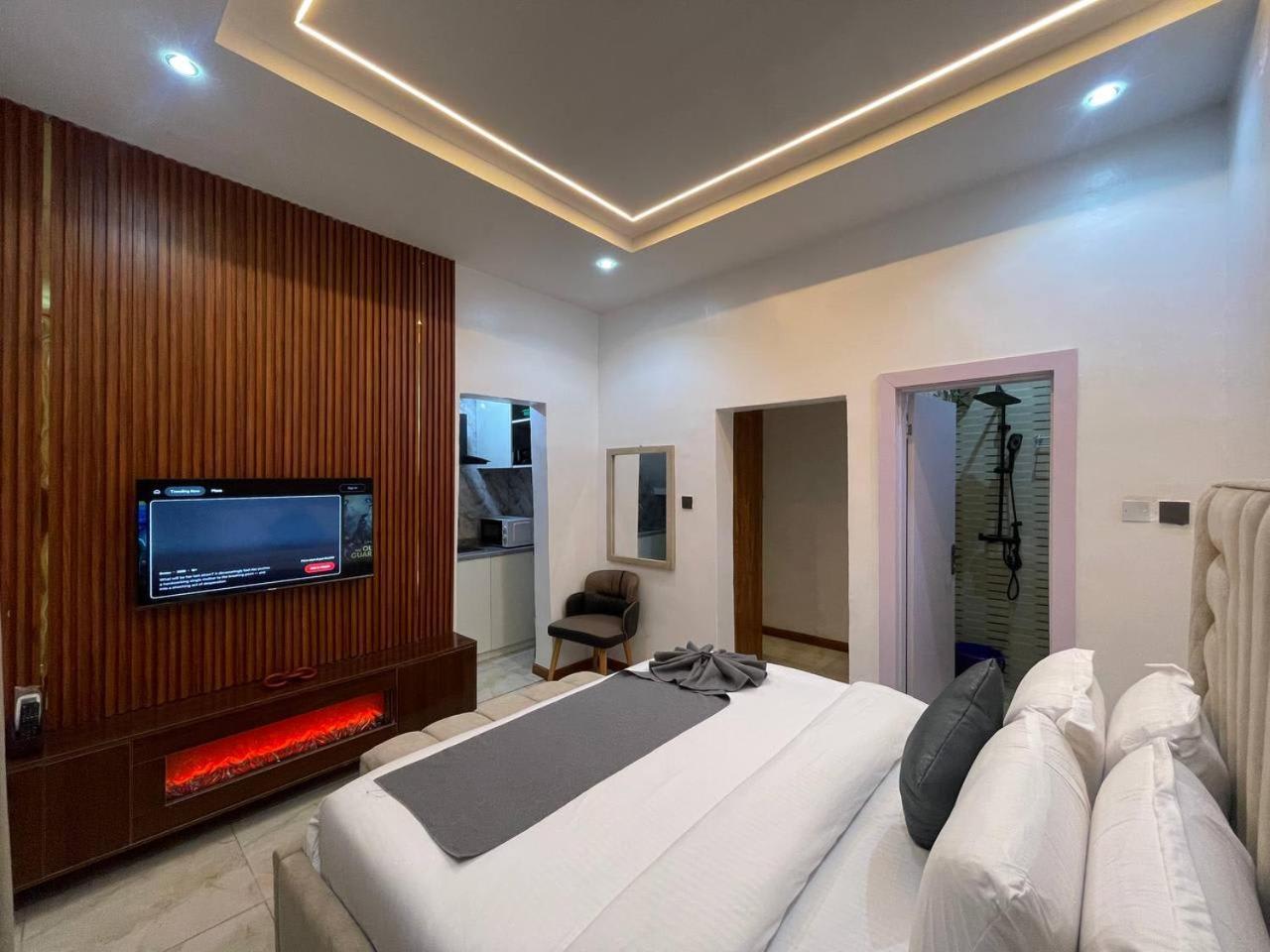 One Bedroom Apartment 1