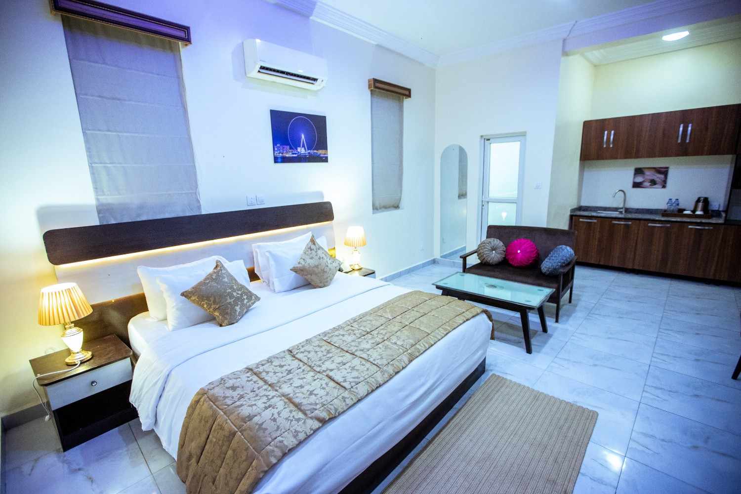 Standard Luxury 1