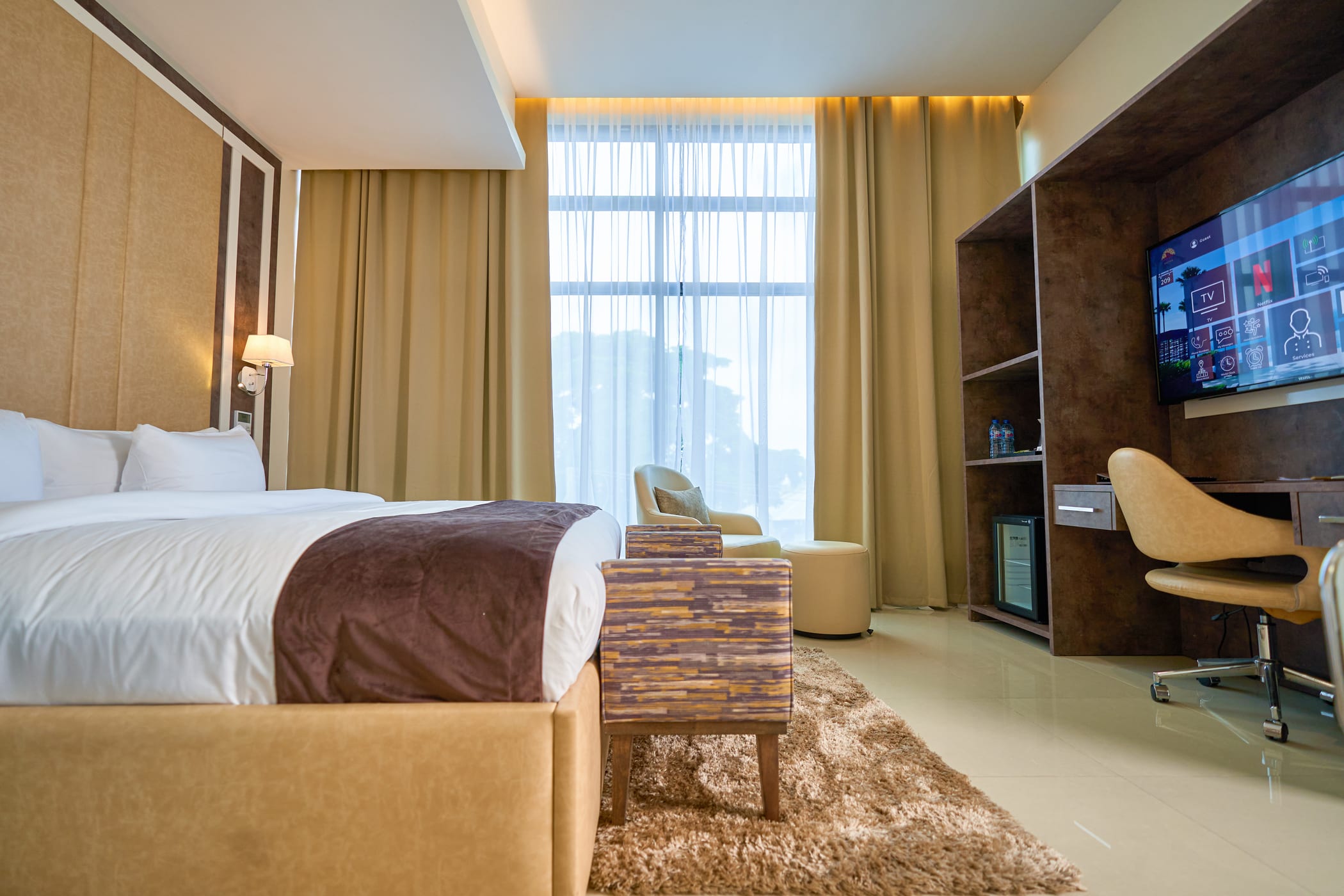 Executive Suite 1