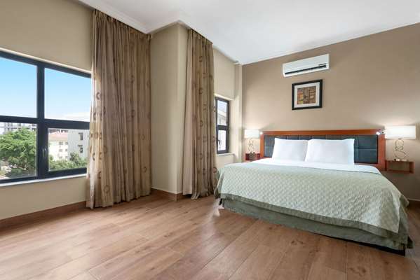 KING BED SUITE (1Bedroom Premium) 1