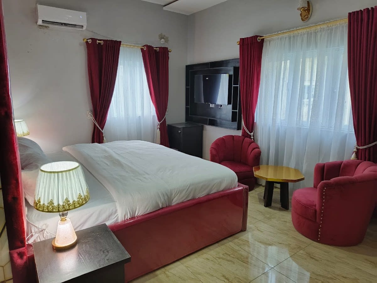 Royal Suite 1