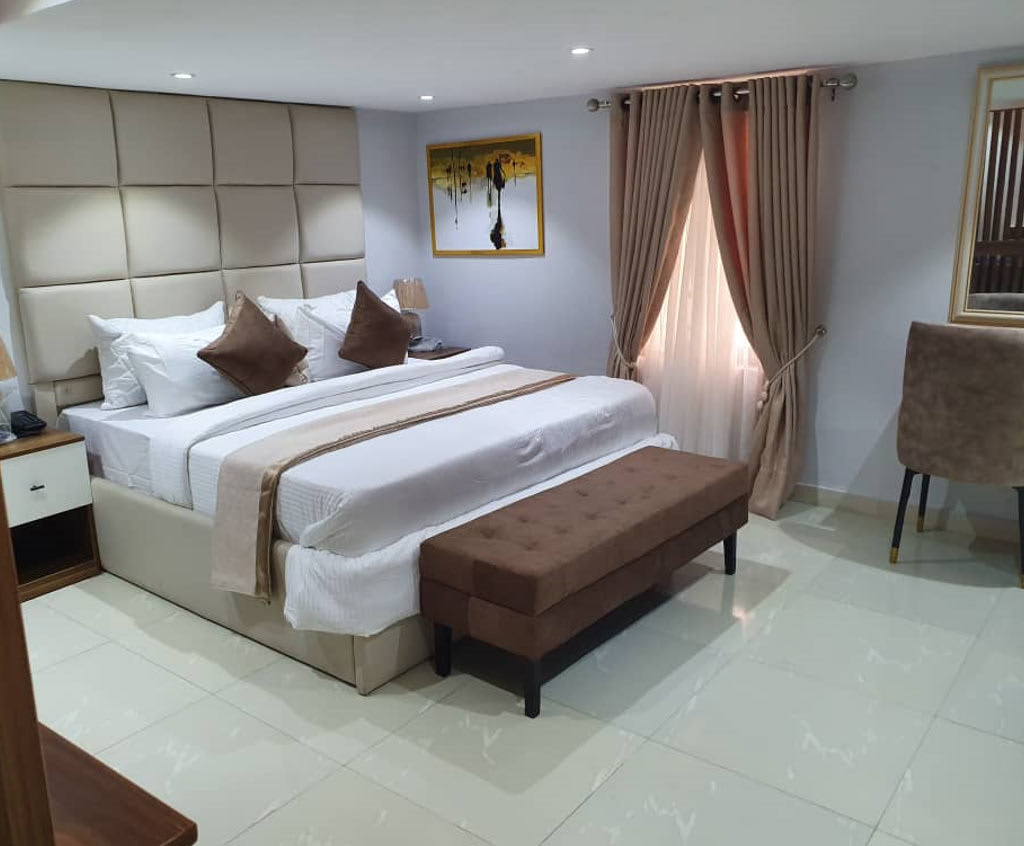 Executive Suite 1