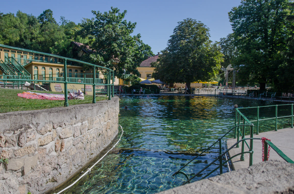 Bad Fischau, Herrenbecken