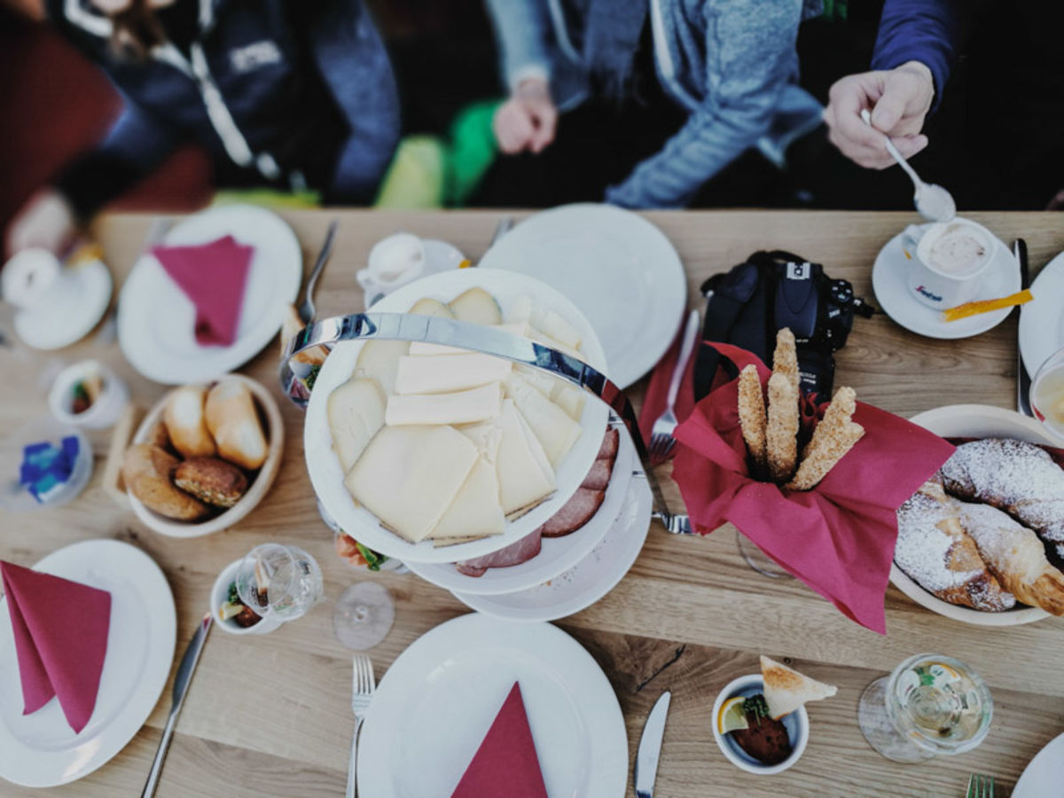 Pitzis Morgenrunde, Frühstück Frühstück bei der Pitzis Morgenrunde