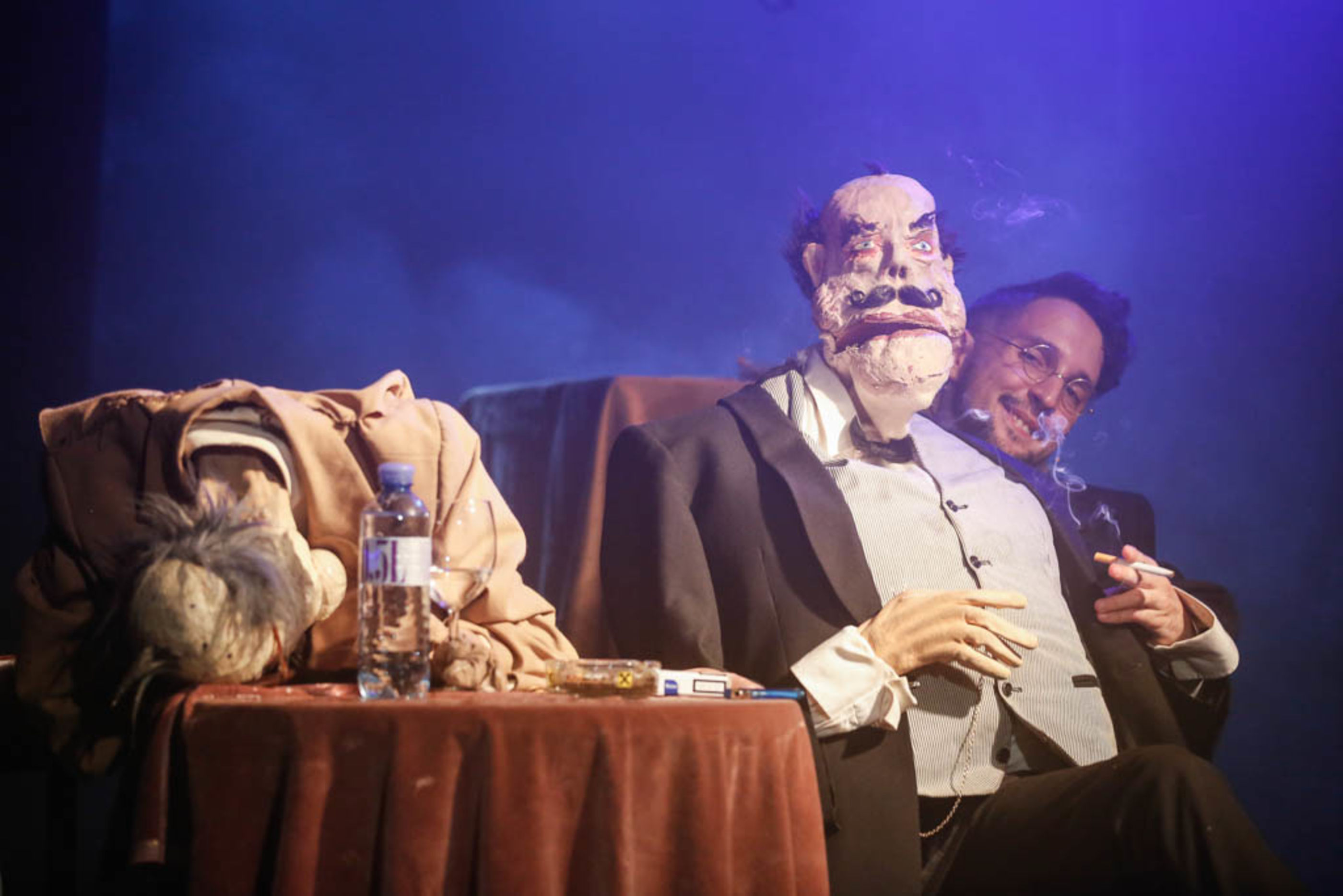Schubert Theater, Wien Herr Karl im Schubert Theater Wien, Klappmaulpuppen im Wirtshaus