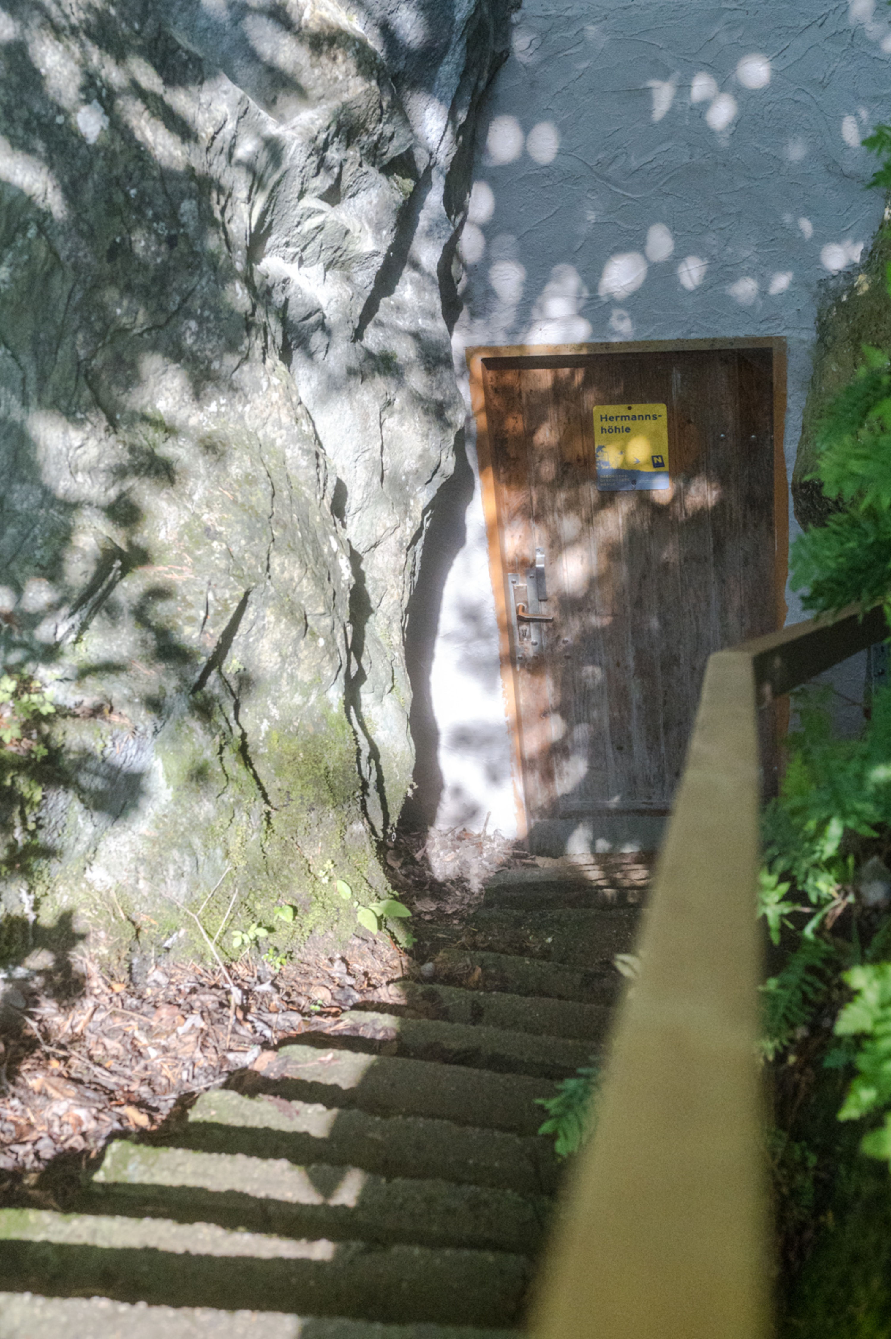 Eingang zur Hermannshöhle bei Kirchberg am Wechsel