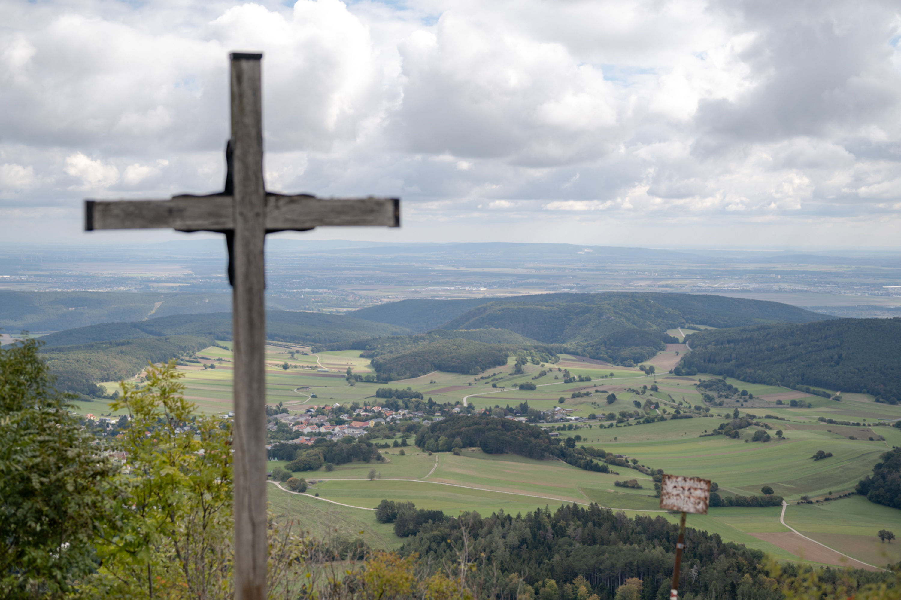 Aussicht vom Piestinger Kreuz bzw. der Herrgottschnitzerhütte auf die Region