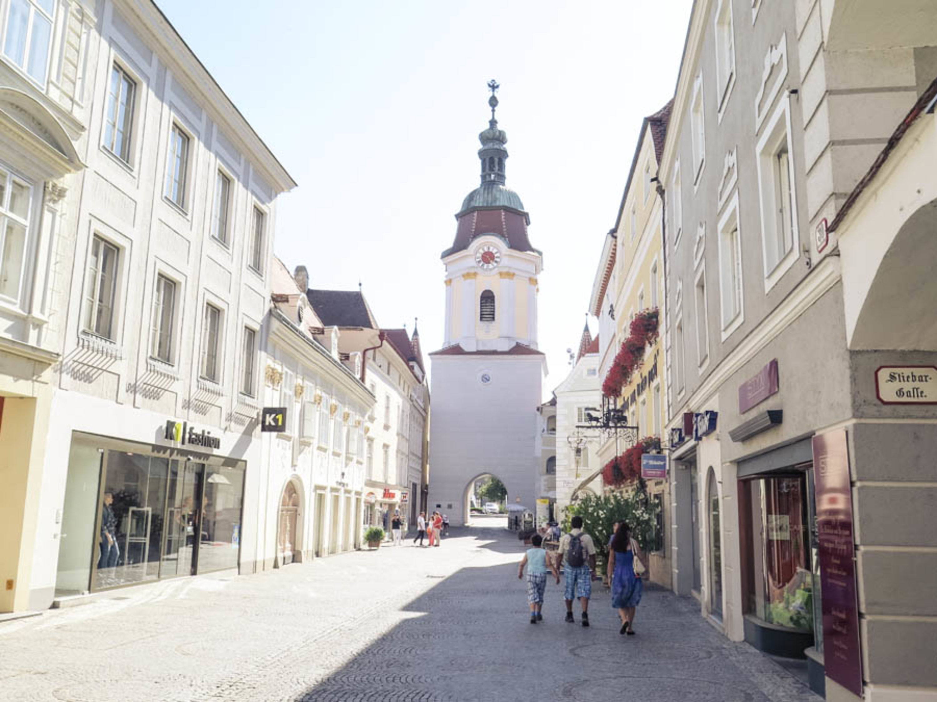 Blick zurück auf das Steiner Tor in Krems