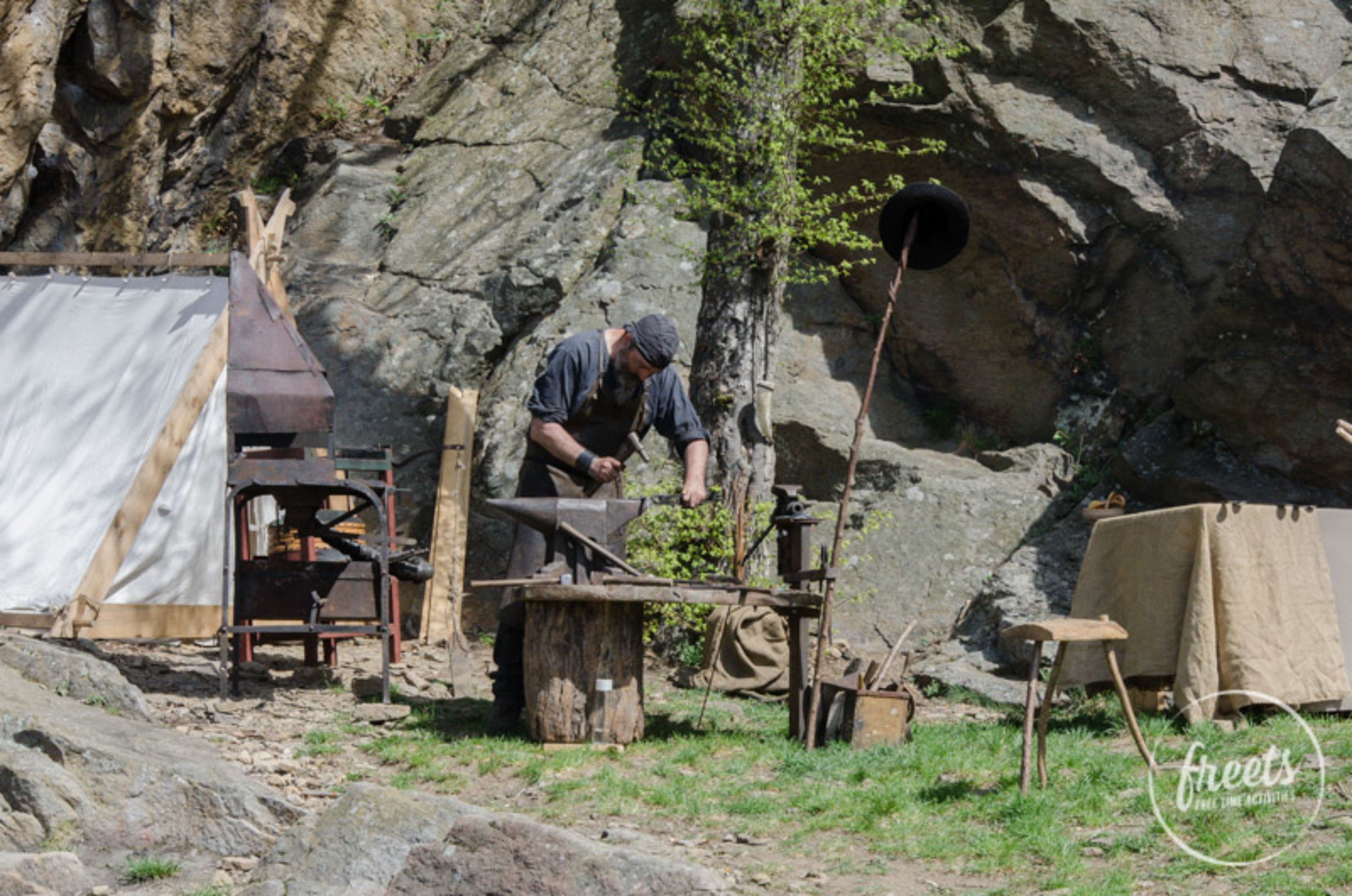 Schmied am Mittelalfterfest auf der Ruine Aggstein