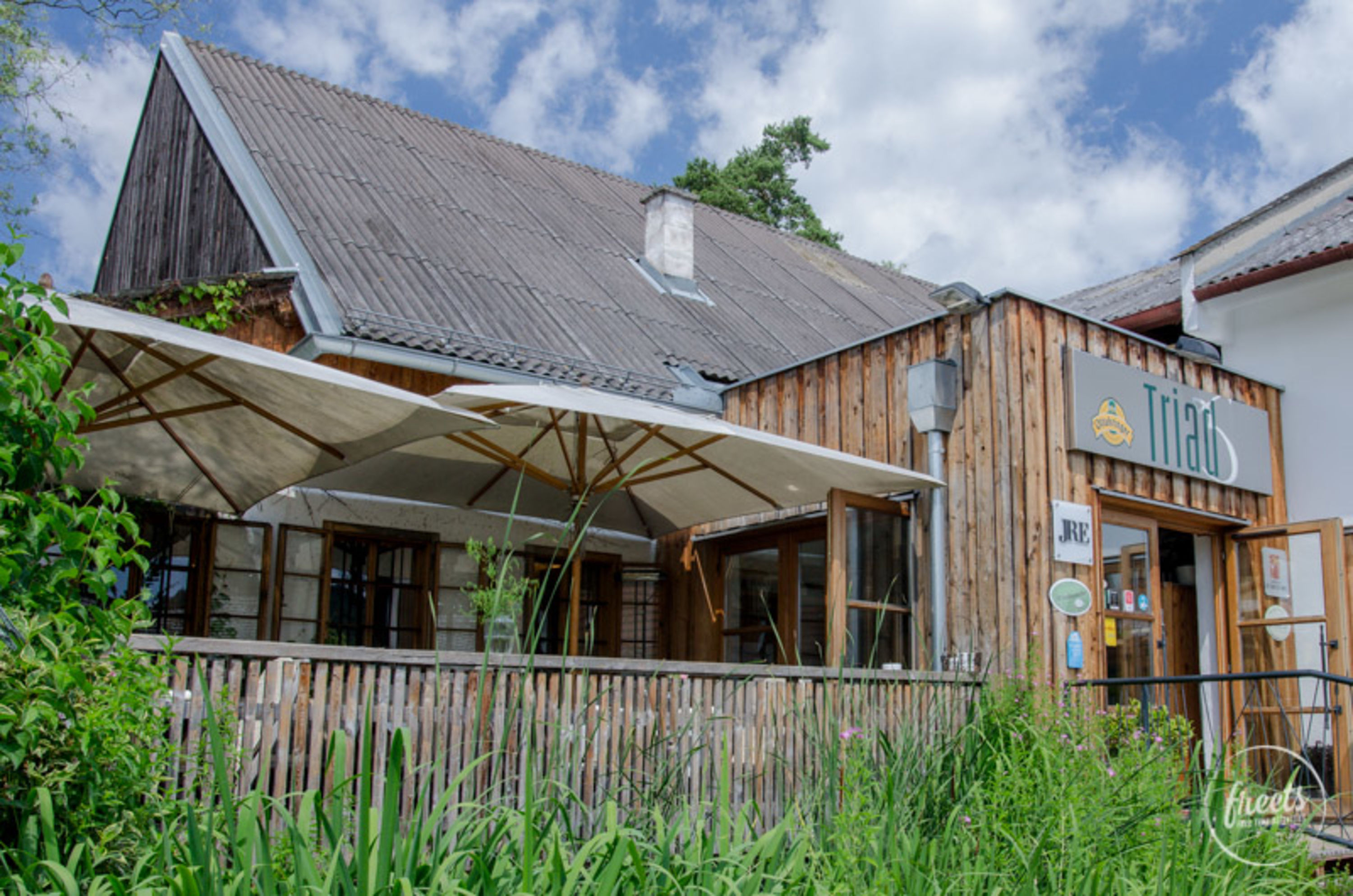 Triad Wirtshaus Terrasse im Triad Wirtshaus
