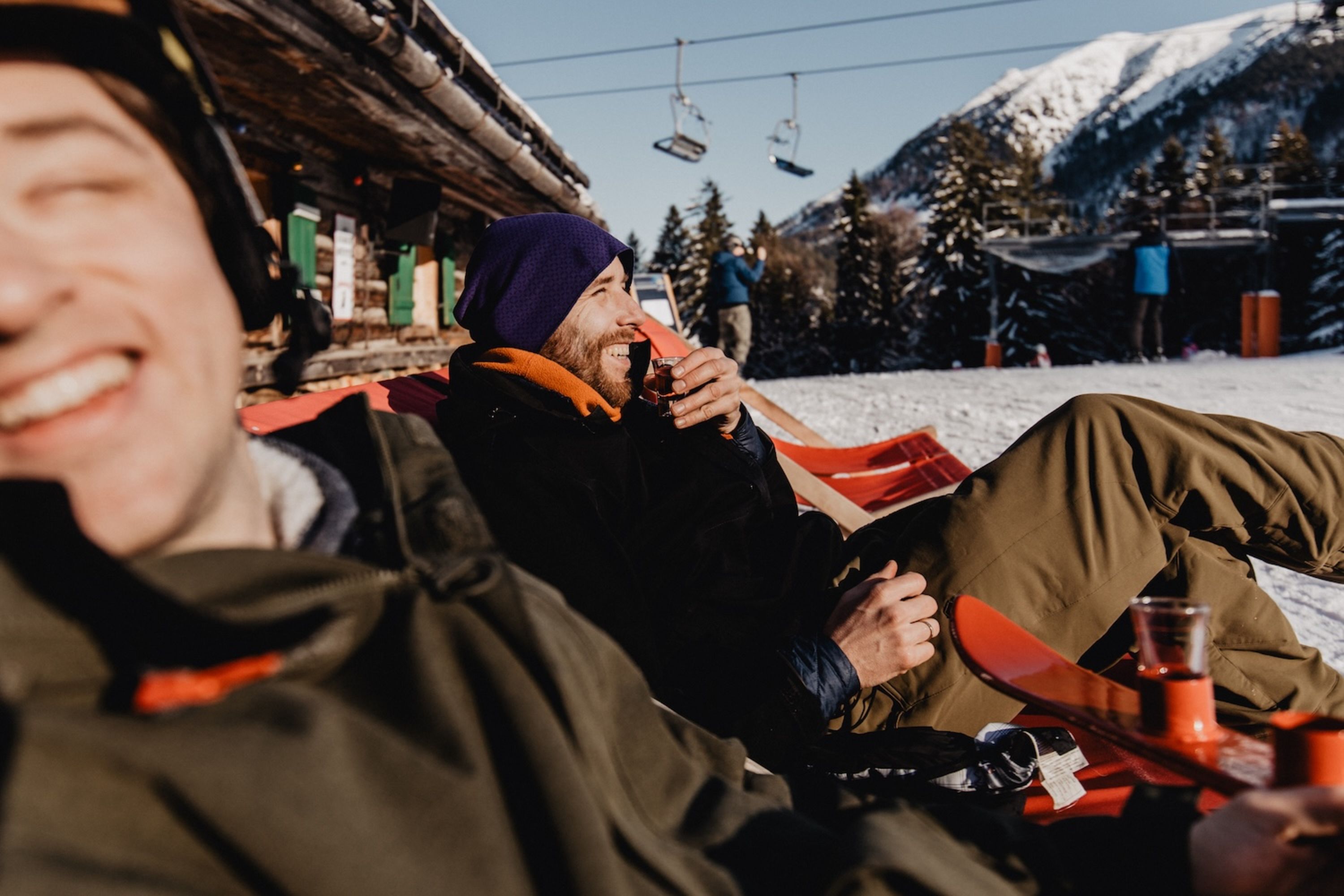 Sonne tanken bei der Eignerhütte im Skigebiet Lackenhof am Ötscher