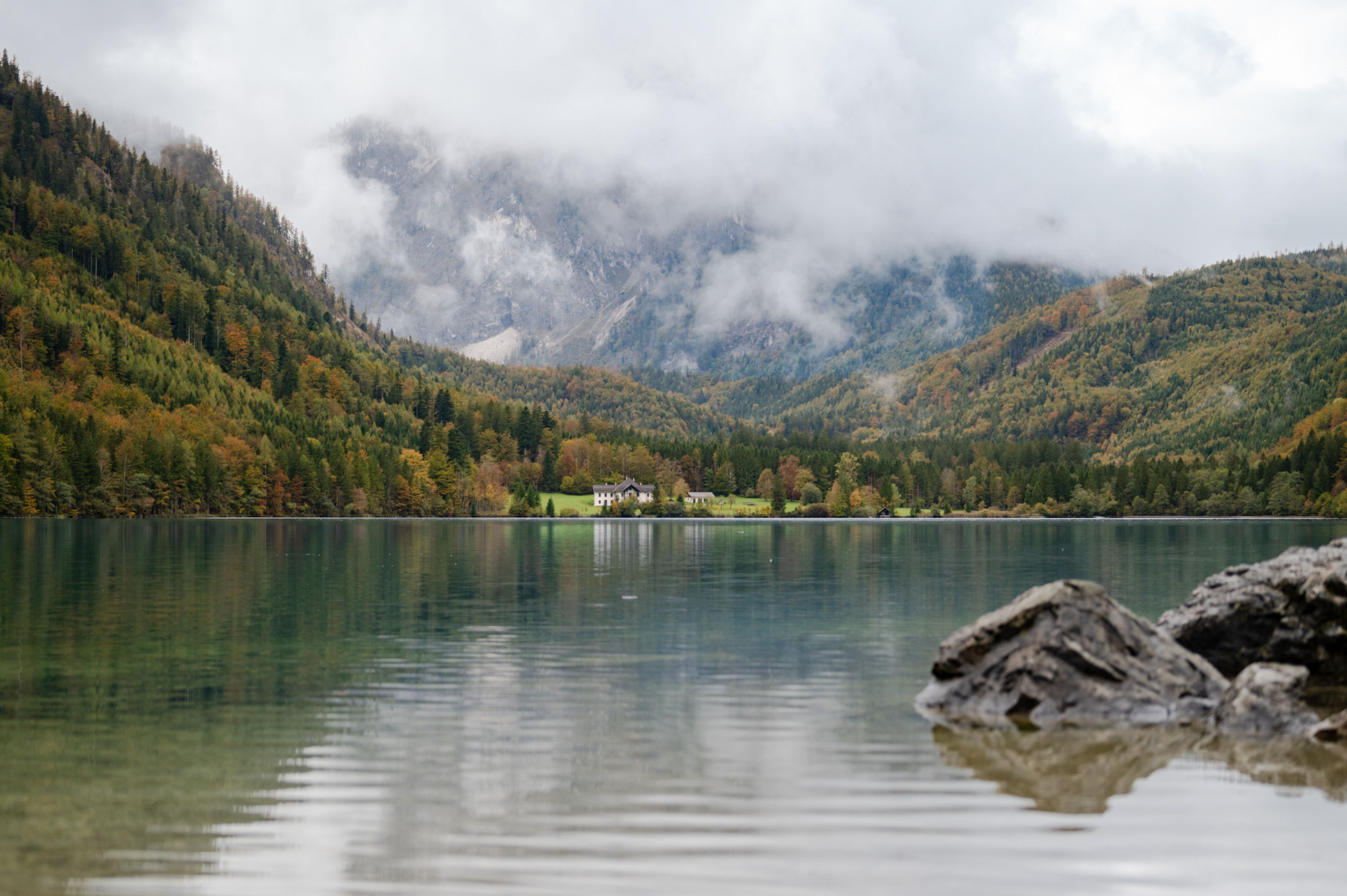 Langbathsee im Regen
