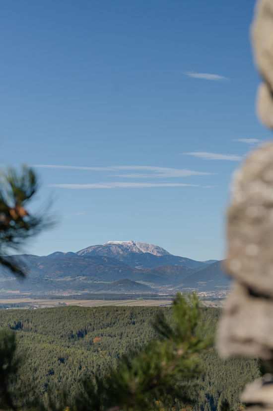 Aussicht vom Türkensturz auf den Schneeberg