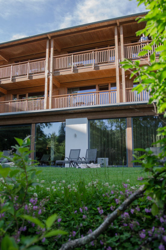 Fassade des Neubaus im Naturhotel Bauernhofer