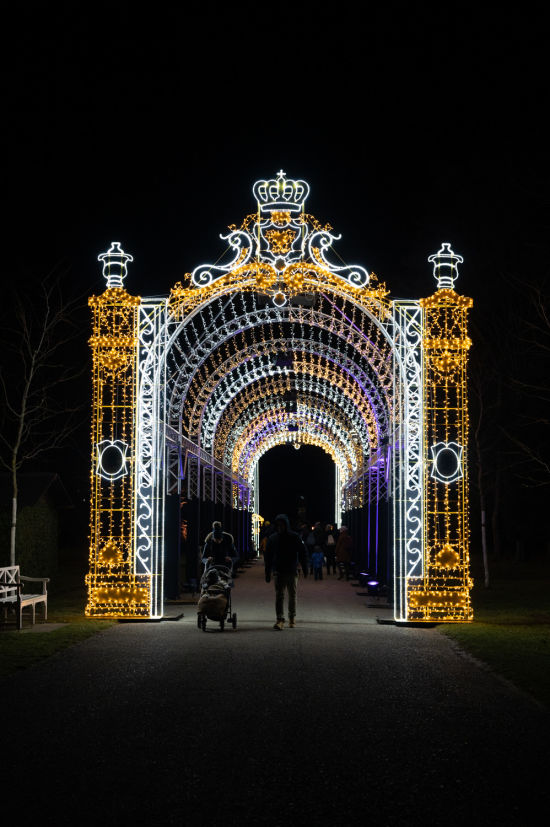 Lichtertunnel im Illumina Laxenburg