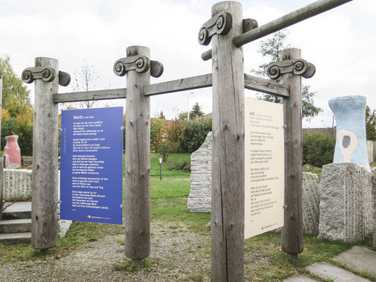 Skulpturengarten Kunstmuseum Schrems Teil des großen Skulpturengarten im Kunstmuseum Waldviertel, Infotafeln