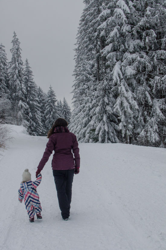 Semmering im Winter mit Kleinkind