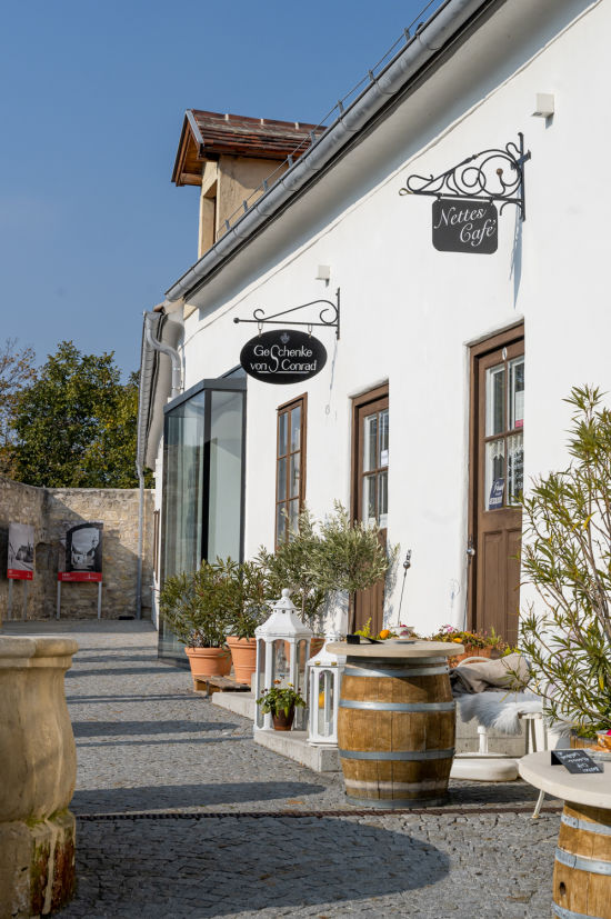 Café im ehemaligen Bürgerspital Rust, Fassade