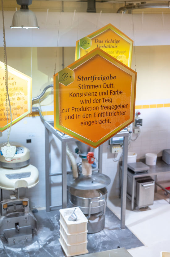 Blick in die Produktion in der erLebzelterei Pirker in Mariazell